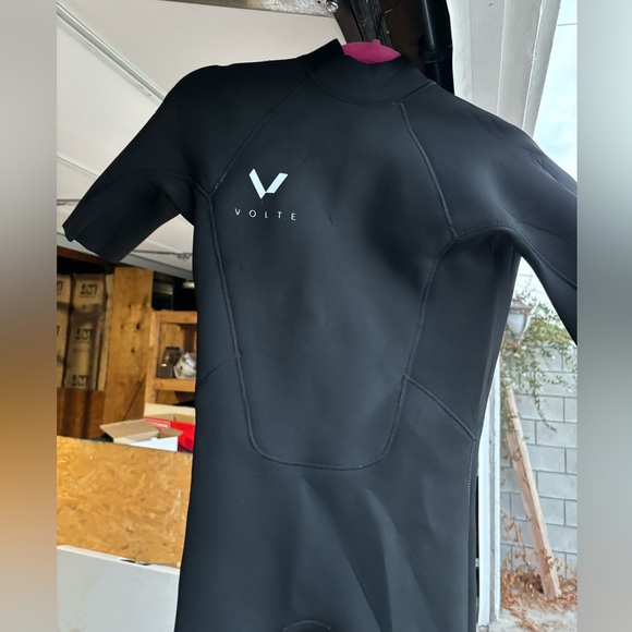 VOLTE Premium Wetsuit - Picture 3 of 6